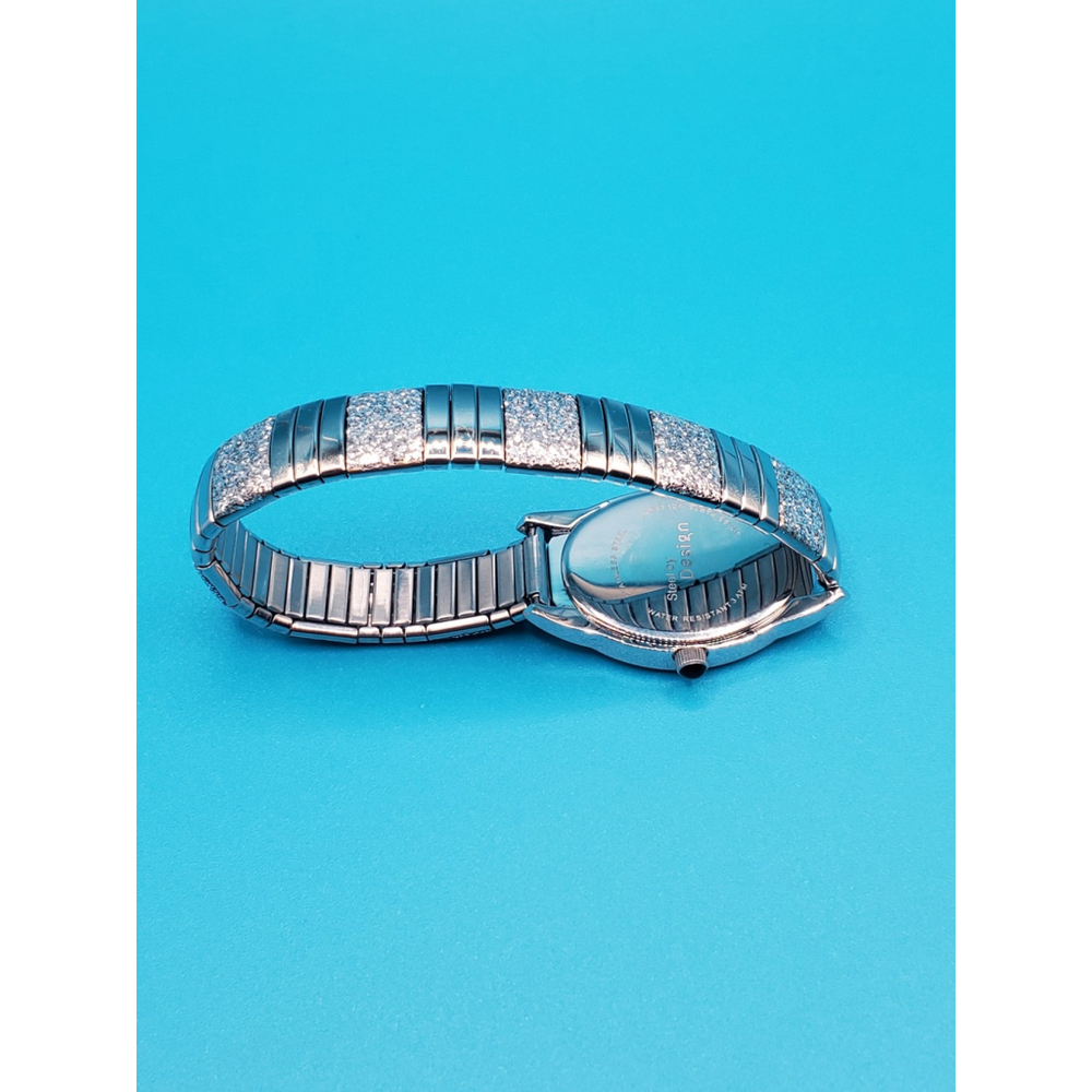 Ladies Quartz Watch - Picture 7 of 9